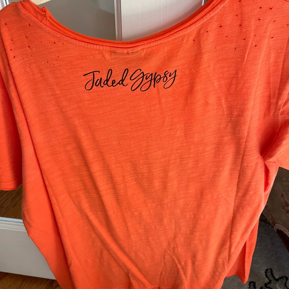 NWT Jaded Gypsy Moondance tee in Loving Glow - Picture 2 of 2